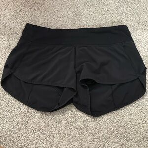 Lululemon black speed up shorts size 4